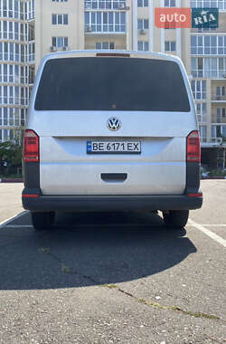 Минивэн Volkswagen Transporter 2016 в 