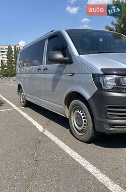 Минивэн Volkswagen Transporter 2016 в 