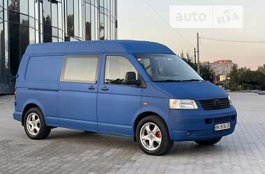 Грузопассажирский фургон Volkswagen Transporter 2004 в Ровно