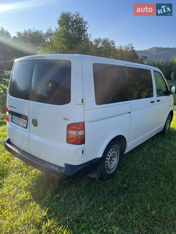 Минивэн Volkswagen Transporter 2008 в Тячеве