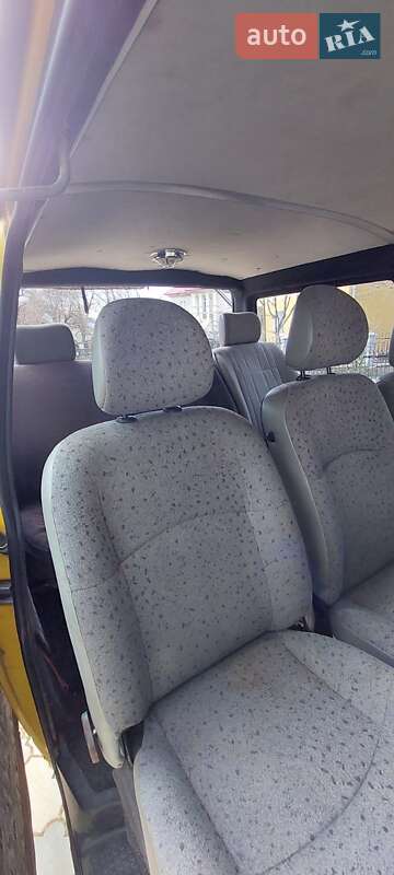 Минивэн Volkswagen Transporter 1999 в Косове