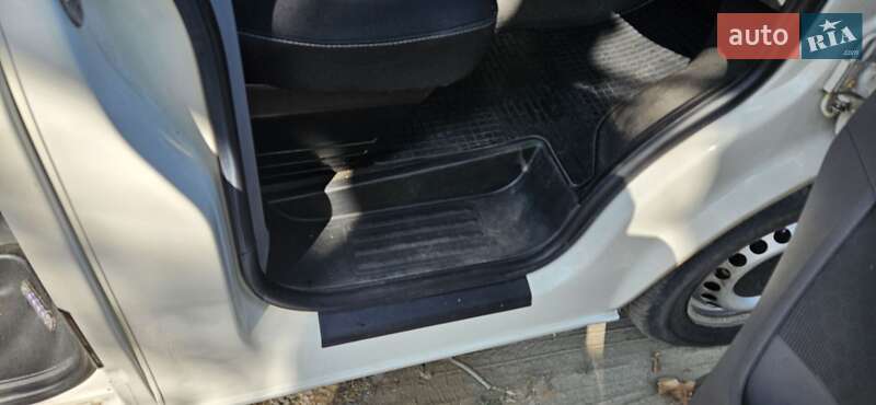 Мінівен Volkswagen Transporter 2005 в Білгороді-Дністровському