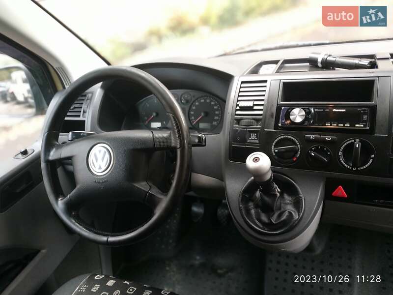 Минивэн Volkswagen Transporter 2007 в Луцке