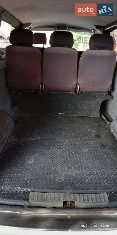 Минивэн Volkswagen Transporter 2004 в Покрове