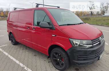 Грузовой фургон Volkswagen Transporter 2015 в Вышгороде