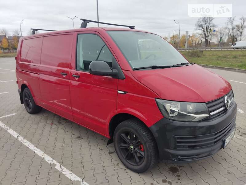 Грузовой фургон Volkswagen Transporter 2015 в 