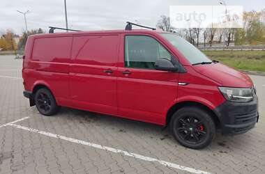 Грузовой фургон Volkswagen Transporter 2015 в 