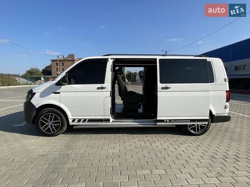 Минивэн Volkswagen Transporter 2016 в Ромнах