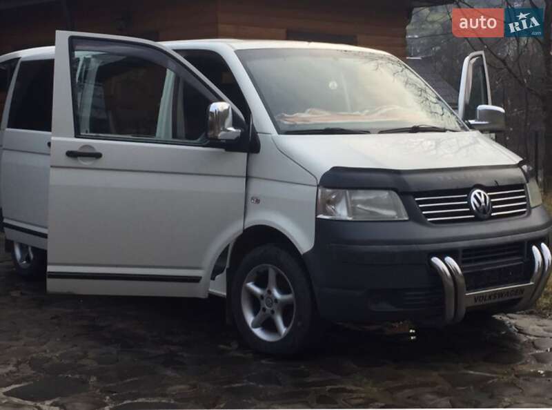 Минивэн Volkswagen Transporter 2009 в 
