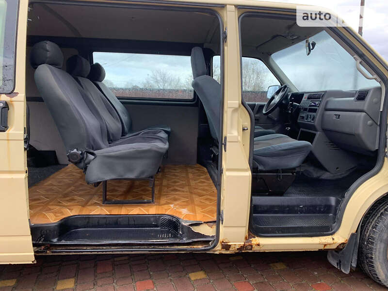 Минивэн Volkswagen Transporter 2001 в Коломые