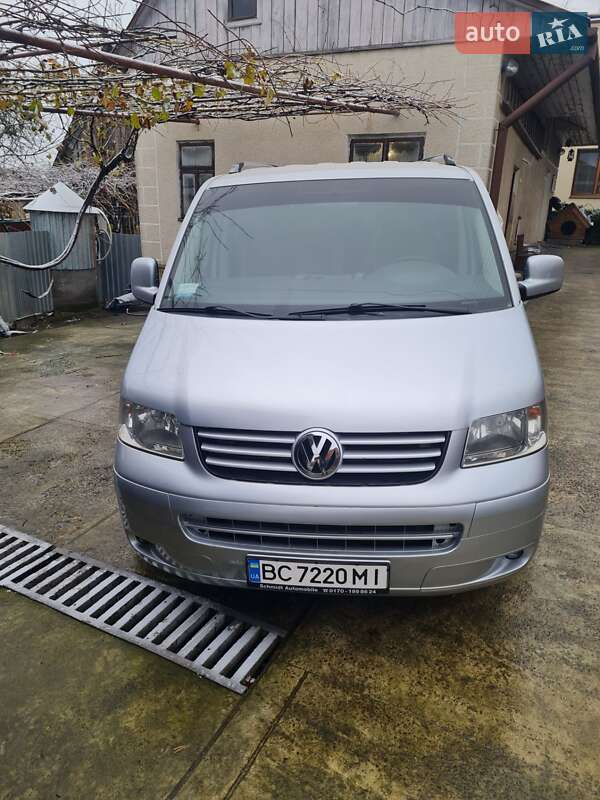 Мінівен Volkswagen Transporter 2005 в 