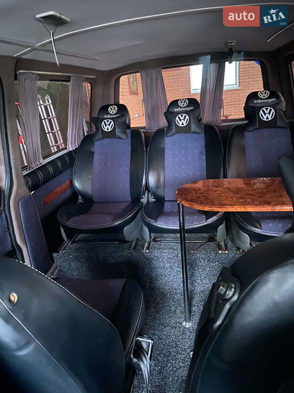 Минивэн Volkswagen Transporter 2006 в Днепре