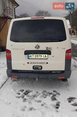 Минивэн Volkswagen Transporter 2009 в Долине