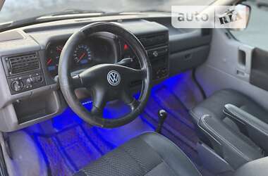 Минивэн Volkswagen Transporter 2000 в 