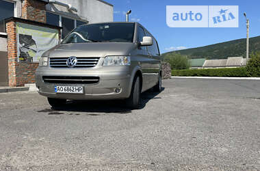 Вантажний фургон Volkswagen Transporter 2009 в Виноградові