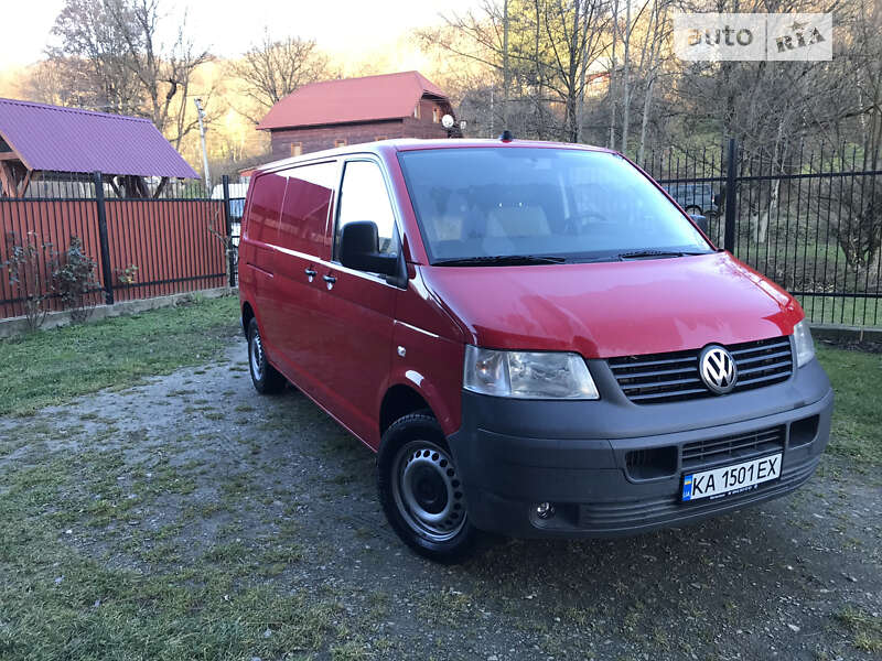 Грузовой фургон Volkswagen Transporter 2008 в 