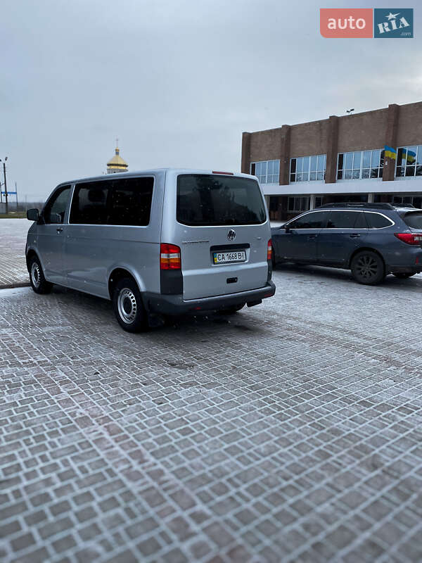 Минивэн Volkswagen Transporter 2009 в Черкассах