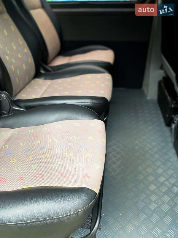 Минивэн Volkswagen Transporter 2009 в Черкассах