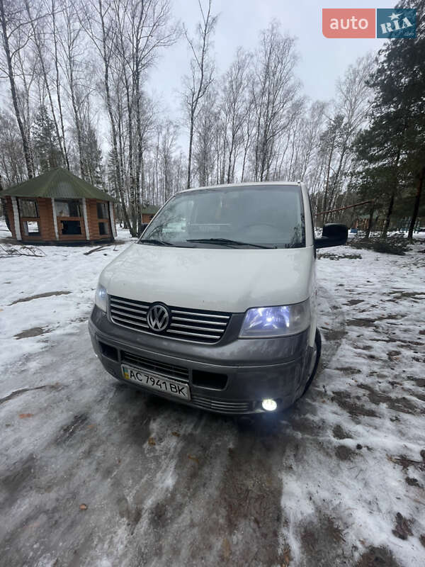 Минивэн Volkswagen Transporter 2005 в Любешове