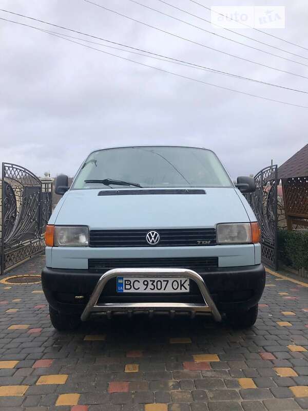 Мінівен Volkswagen Transporter 2001 в Бориславі