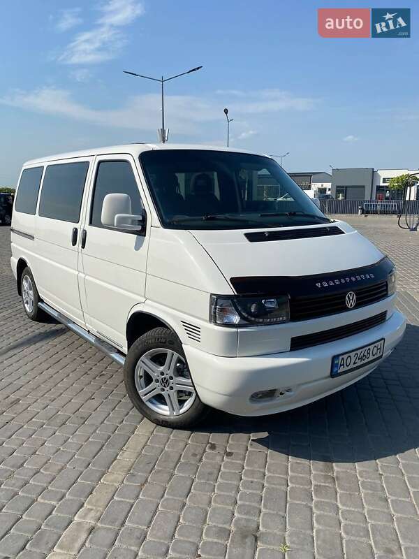 Минивэн Volkswagen Transporter 2000 в Ужгороде