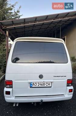 Минивэн Volkswagen Transporter 2000 в Ужгороде