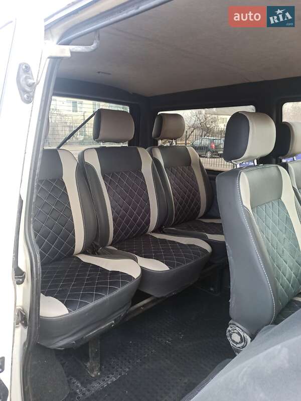 Мінівен Volkswagen Transporter 2000 в Одесі