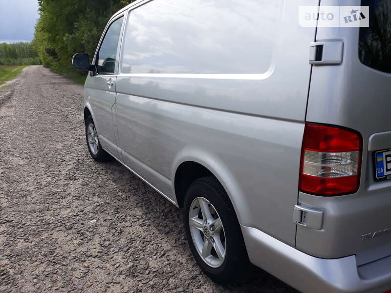 Вантажний фургон Volkswagen Transporter 2013 в Вараші фото 6 Вантажний фургон Volkswagen Transporter 2013 в Вараші