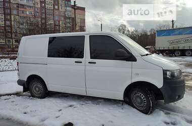 Вантажний фургон Volkswagen Transporter 2013 в Дніпрі