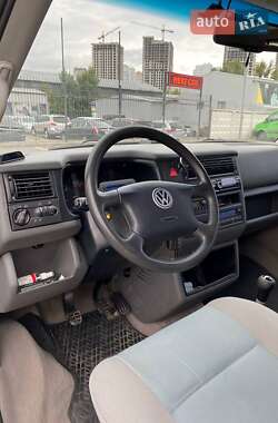 Мінівен Volkswagen Transporter 2002 в 