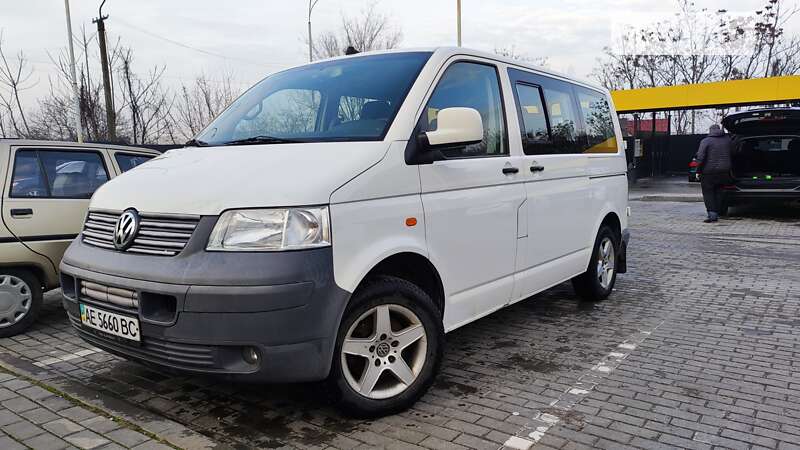 Мінівен Volkswagen Transporter 2004 в Дніпрі