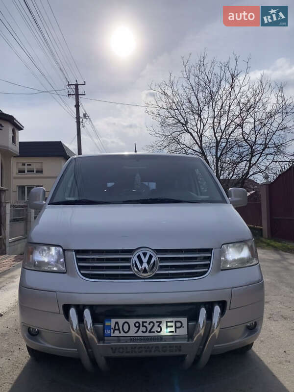 Мінівен Volkswagen Transporter 2007 в Тячеві