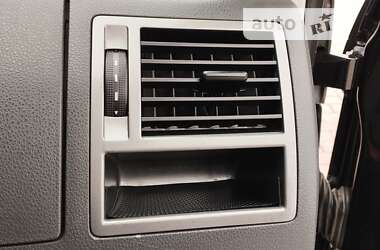 Вантажопасажирський фургон Volkswagen Transporter 2012 в 