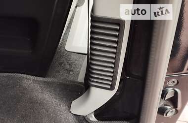 Вантажопасажирський фургон Volkswagen Transporter 2012 в 