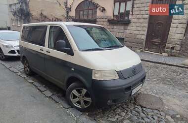 Минивэн Volkswagen Transporter 2004 в Ужгороде