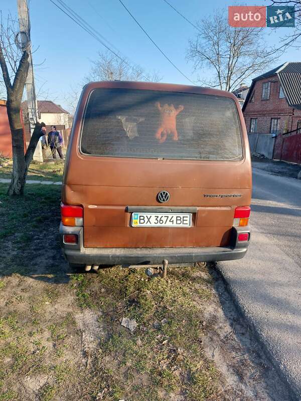 Минивэн Volkswagen Transporter 1999 в Хмельницком