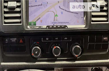 Минивэн Volkswagen Transporter 2015 в 