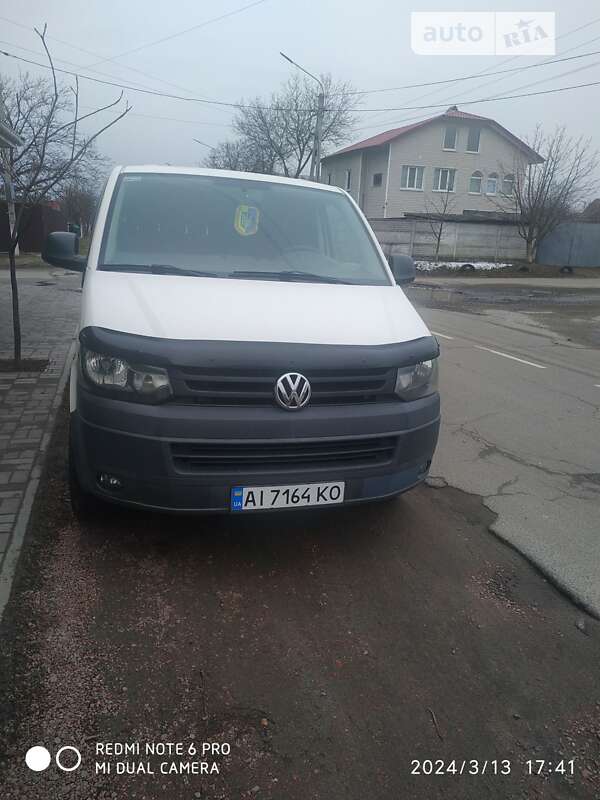 Вантажний фургон Volkswagen Transporter 2011 в Києві