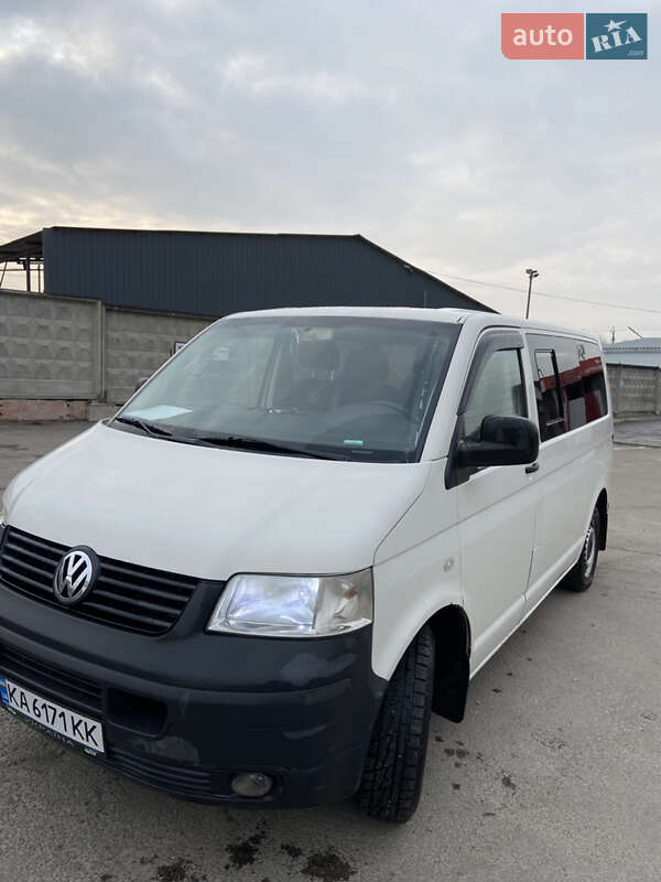 Минивэн Volkswagen Transporter 2004 в Вышгороде