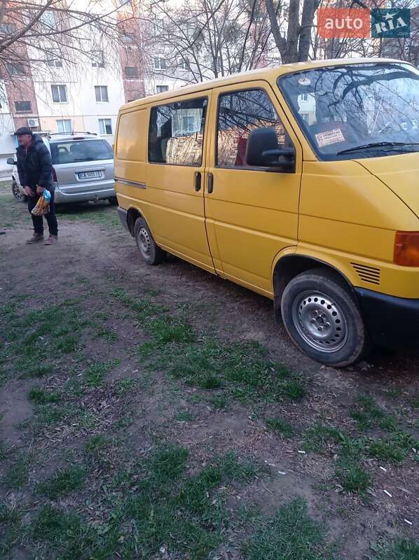 Минивэн Volkswagen Transporter 1998 в Новоднестровске