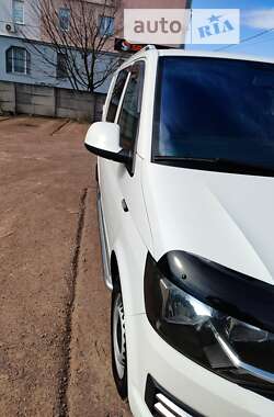 Минивэн Volkswagen Transporter 2015 в Коростене