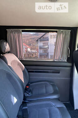 Мінівен Volkswagen Transporter 2016 в 