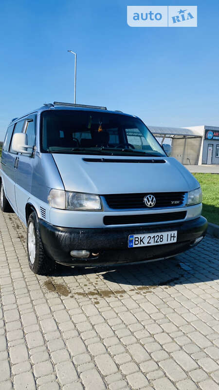 Мінівен Volkswagen Transporter 2000 в Костопілі