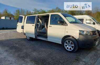 Минивэн Volkswagen Transporter 2015 в Львове