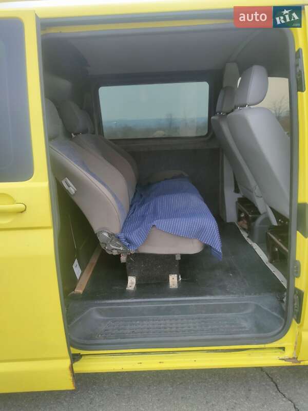 Минивэн Volkswagen Transporter 2006 в Киеве