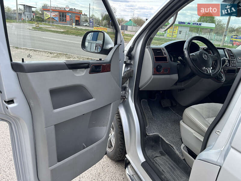 Минивэн Volkswagen Transporter 2011 в Харькове