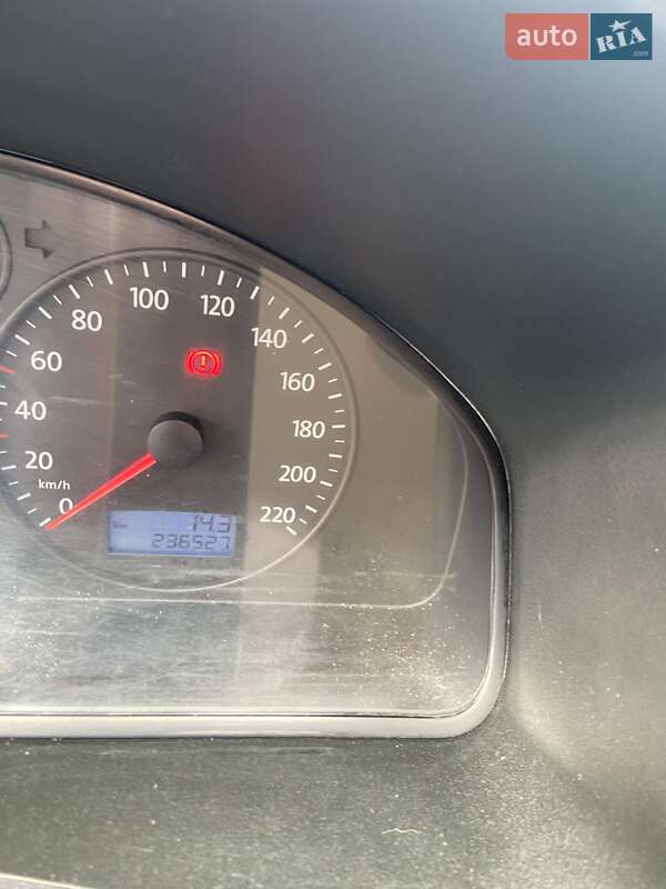 Минивэн Volkswagen Transporter 2009 в Гайсине