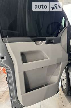 Минивэн Volkswagen Transporter 2010 в Оржице