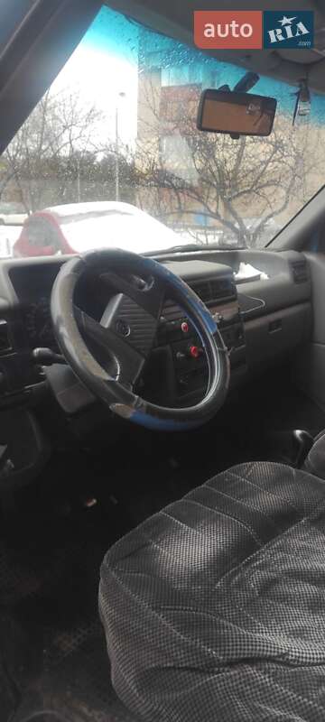 Минивэн Volkswagen Transporter 1996 в Киеве