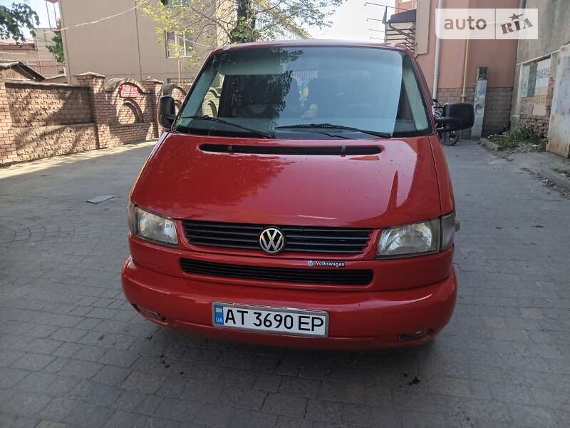 Минивэн Volkswagen Transporter 2002 в Ивано-Франковске